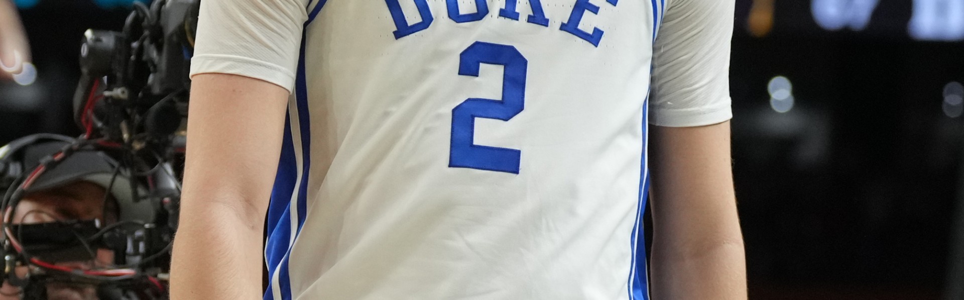 奇异果体育app-美媒晒ESPN评级并配文：ESPN该有人卷铺盖走人了